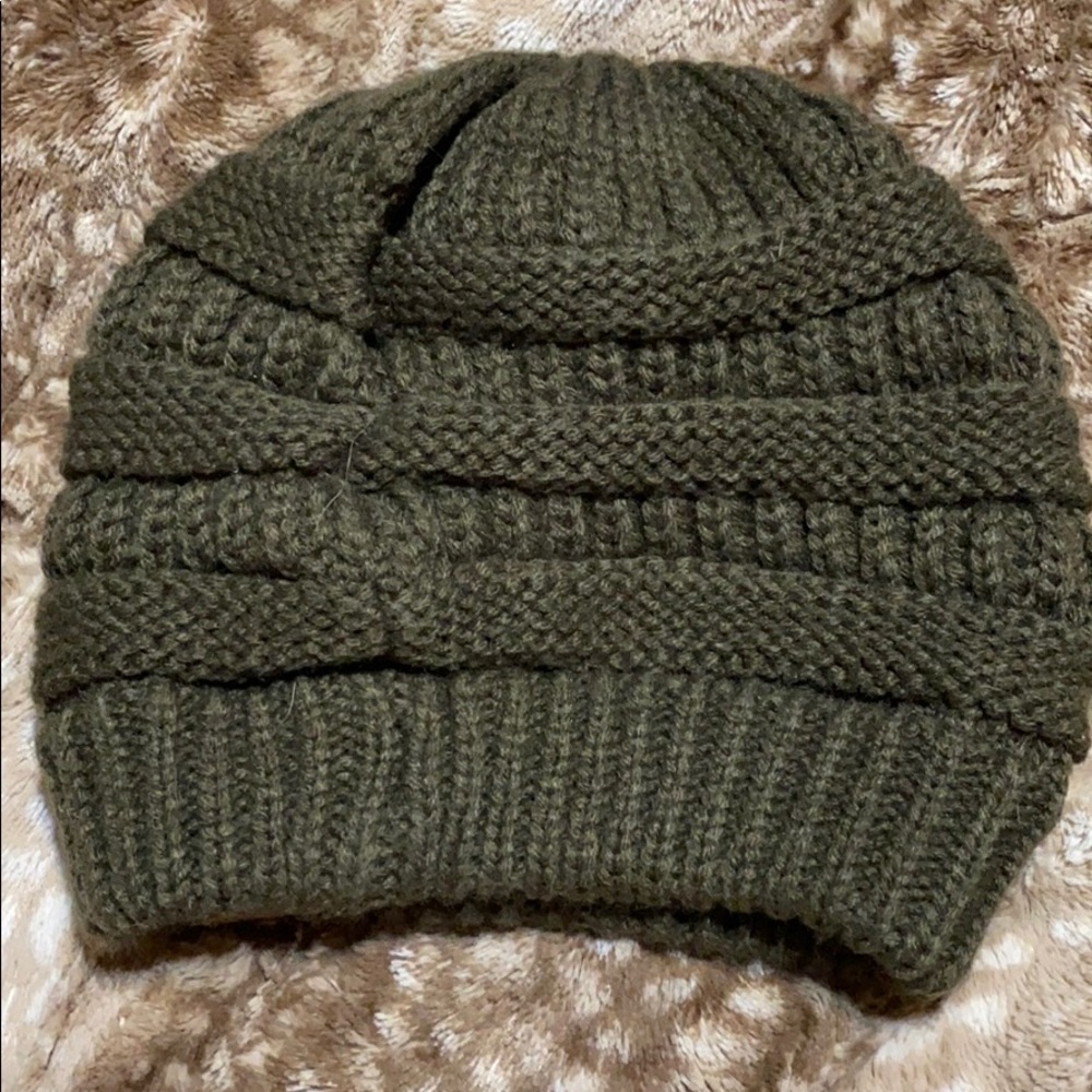 C.C Beanie - Picture 2 of 2